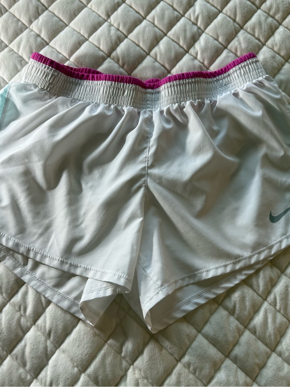 Nike Dri-FIT 10K Running Shorts White Teal Fuchsia Pink Size Large